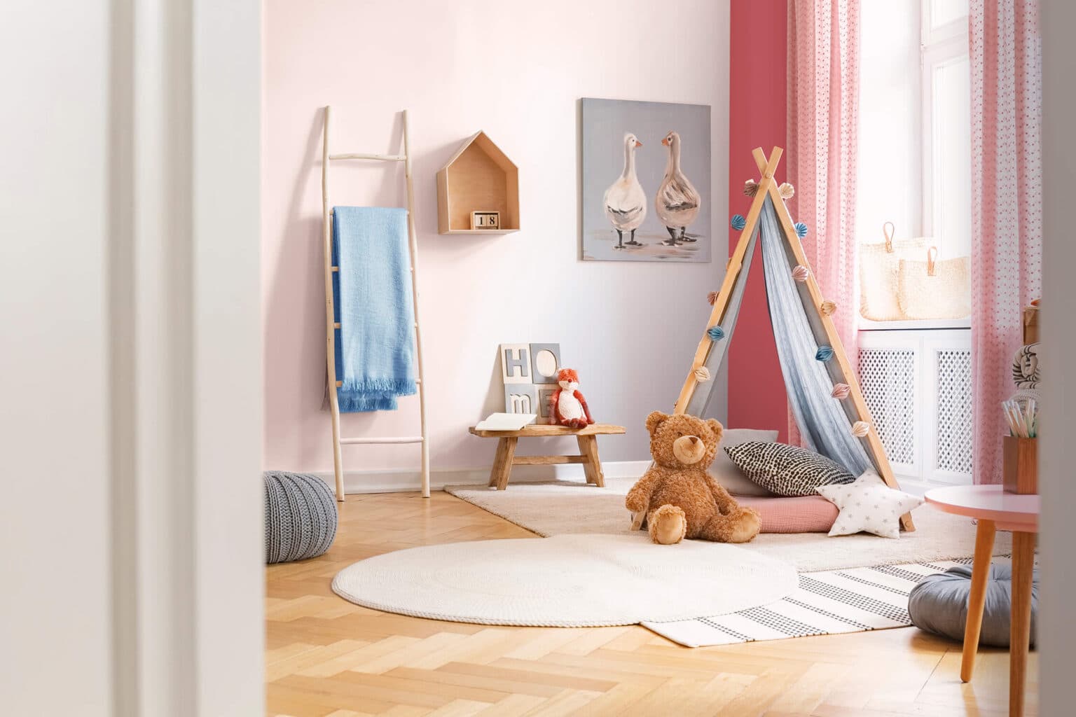 Perete finisat cu Color Matt — efect decorativ Fox Dekorator